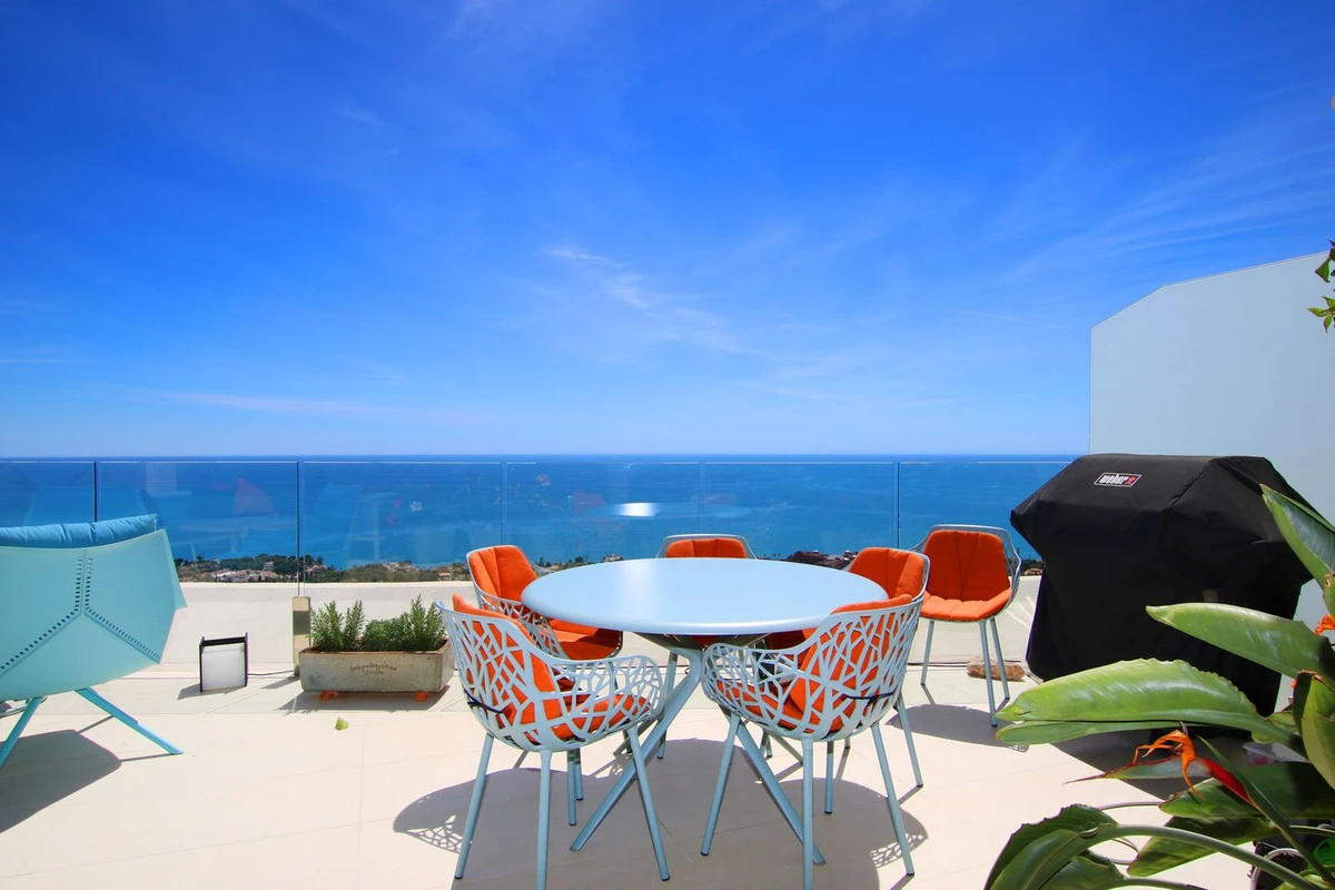 Luxurious 3-Bedroom Penthouse in Stupa Hills, Benalmádena